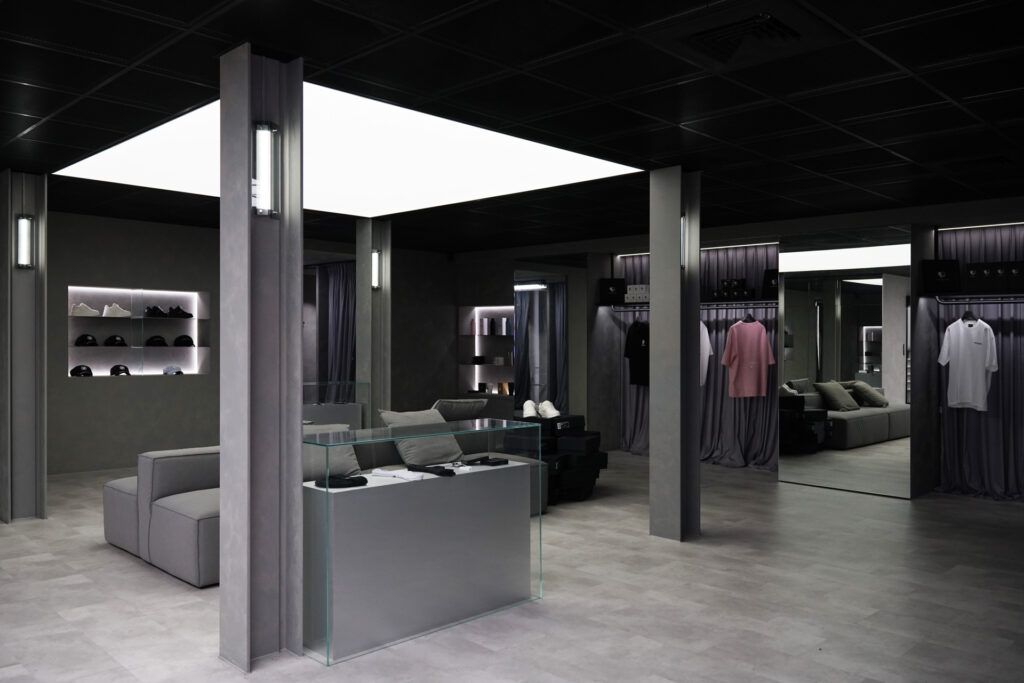 現代風｜4 PERCENT 服飾店